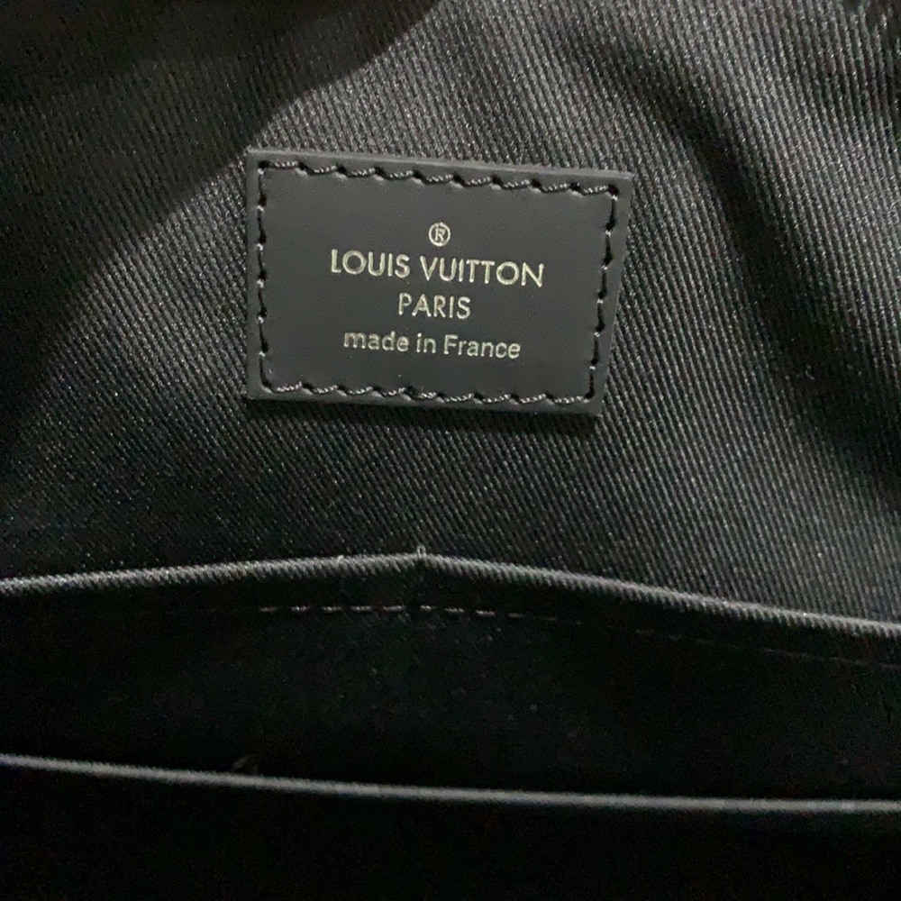 Louis Vuitton messenger - Picture 4 of 5
